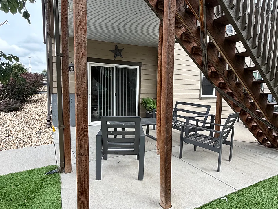 744 Tailings Dr