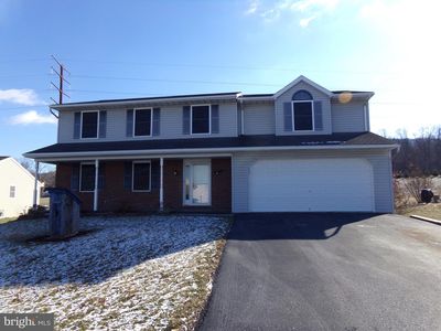 213 Sweetwater Ln, Newmanstown, PA, 17073