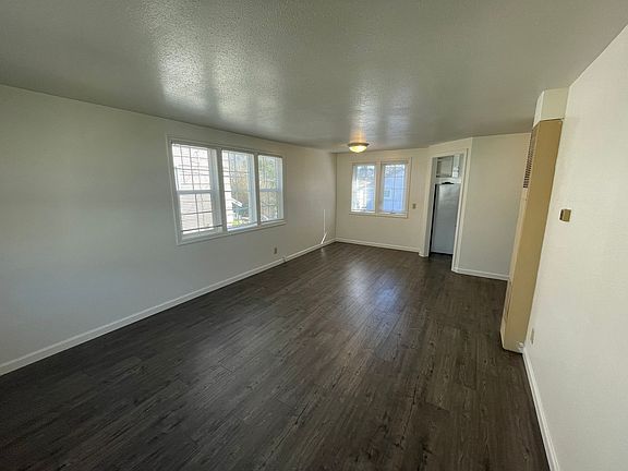 2nd image of 1166 NE Freemont Ave #620