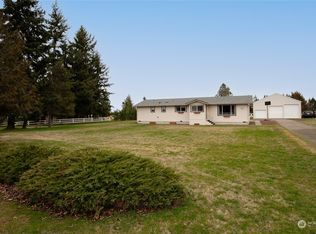 92 Fitzgerald Rd, Sequim, WA 98382
