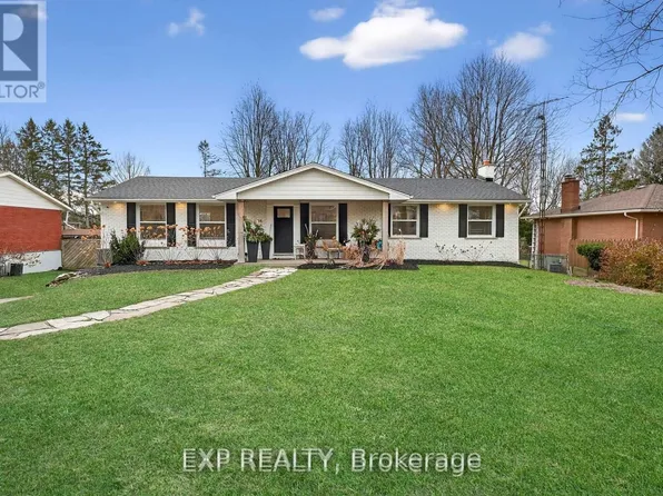 34 Pancake Ln, Pelham, ON L0S 1E2