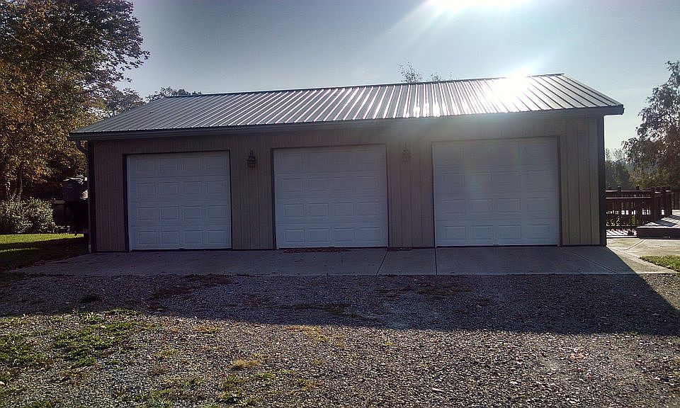 2nd image of 57951 Oakes Pl
