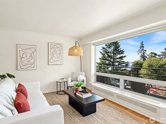 3rd image of 530 W Olympic Place #203