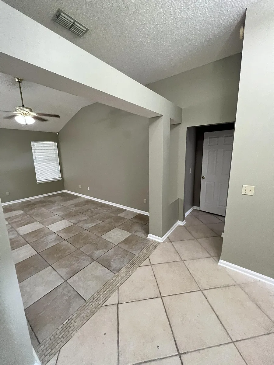 Building Photo - 3083 Marbon Estates Ln S