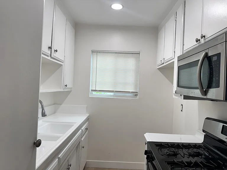 11258 Tiara St #7 — Photo 7