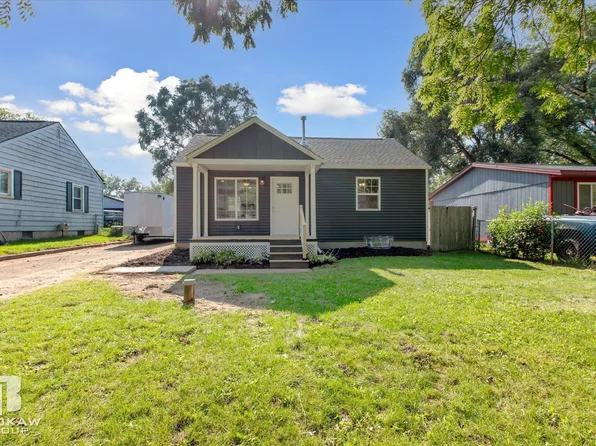 1924 Viola Dr, Ortonville, MI 48462