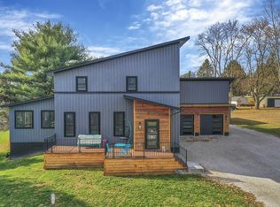 1470 Hillbrook Dr NE, Lancaster, OH 43130