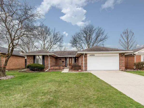 43951 Bannockburn Dr, Canton, MI 48187