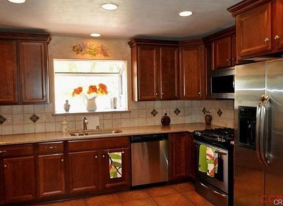 All SS Appliances ~ Refrigerator stays!