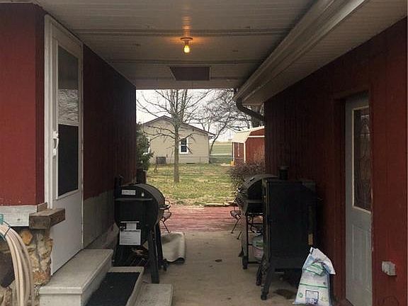 4th image of 402 Cleveland St