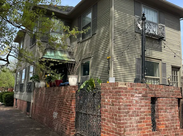 (undisclosed Address), Evansville, IN 47713