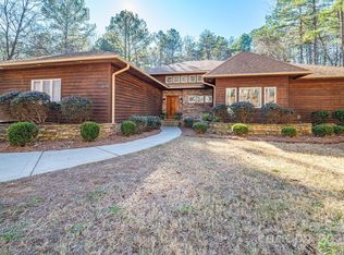 9065 Burroughs Ct, Sherrills Ford, NC 28673