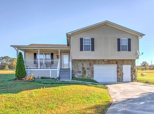 170 Mill Creek Ln, Jacksboro, TN 37757