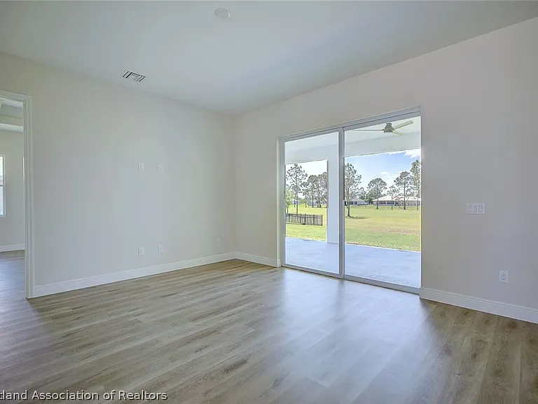 6416 Concord Dr — Photo 6