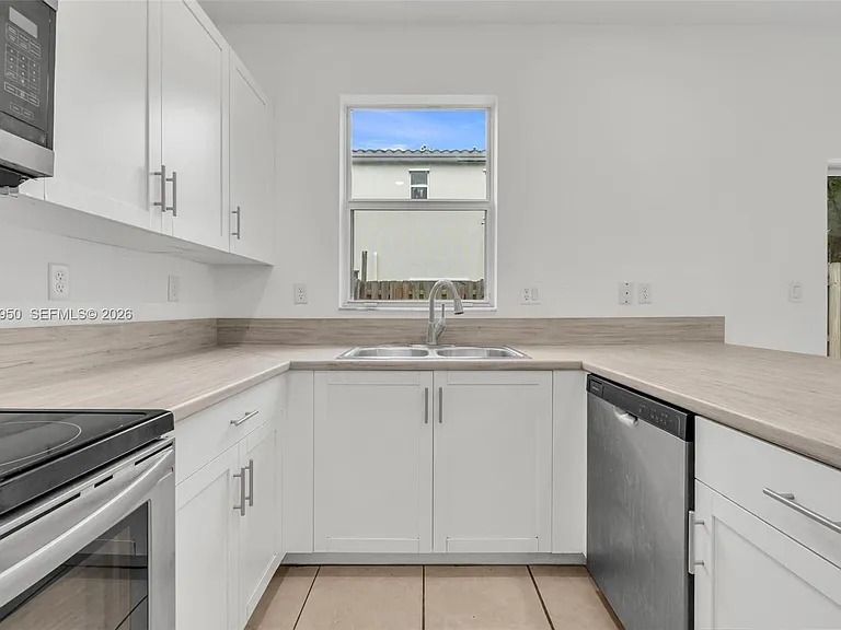 1791 SE 27th Ter #1791 — Photo 7