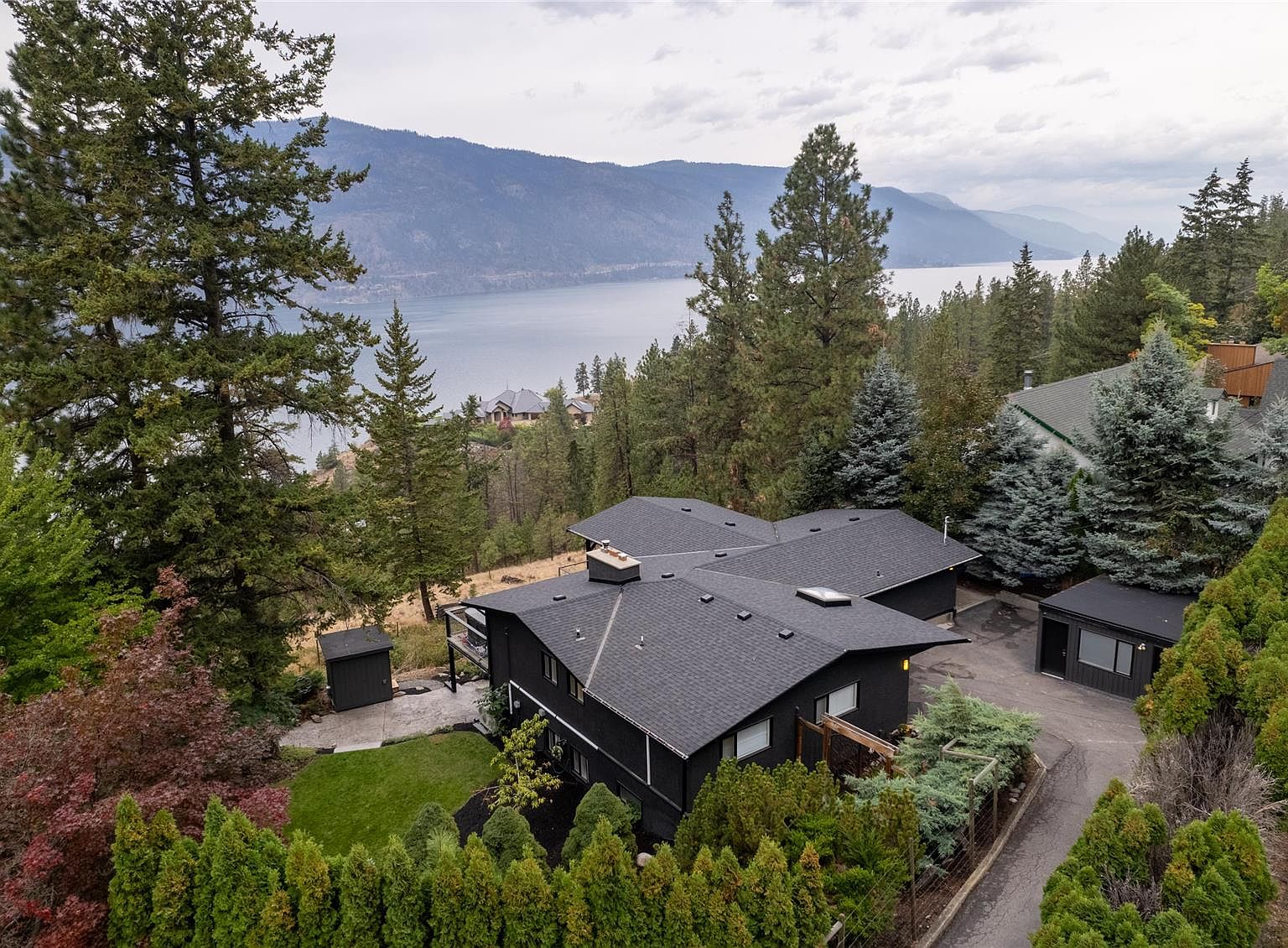 270 Clifton Rd N, Kelowna, BC V1V 1N3 | Zillow