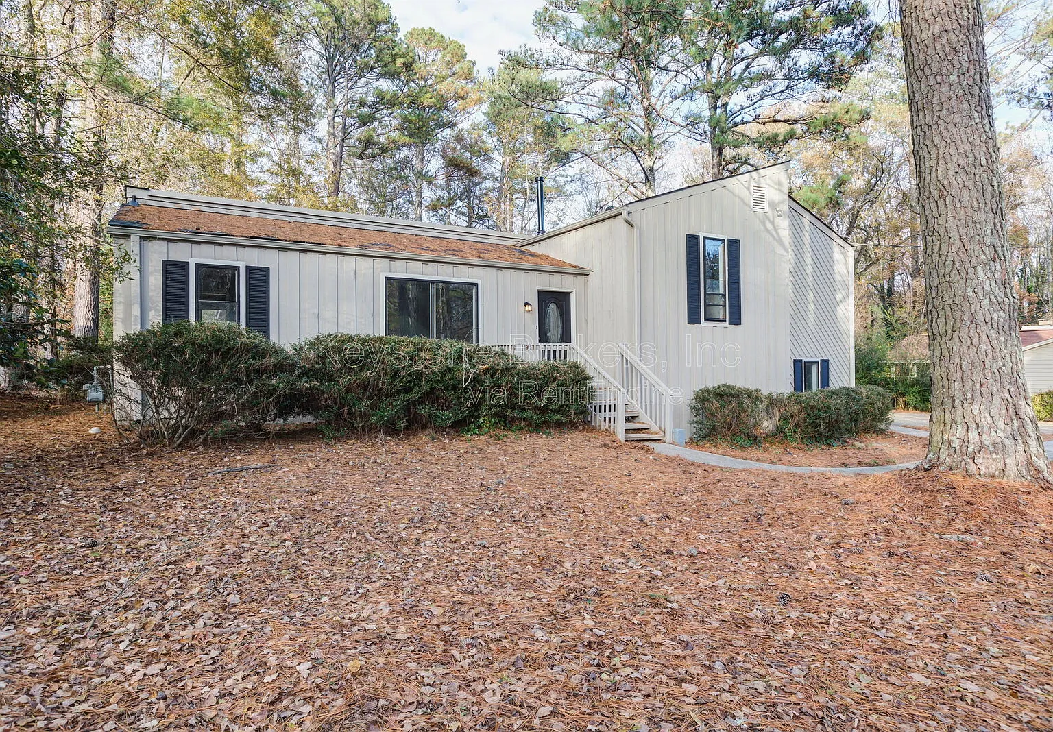 3 bed, 2.0 bath, 1514 sqft, $1,699 — Photo 3