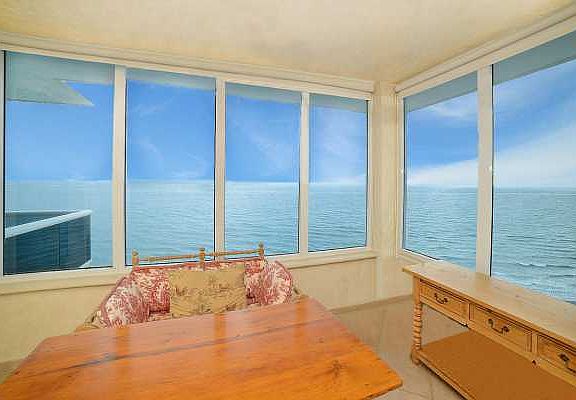 Home For Sale In Sabal Point