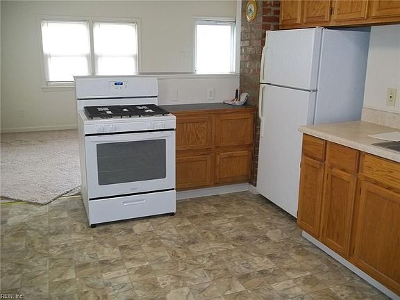 5th image of 8047 Chesapeake Blvd