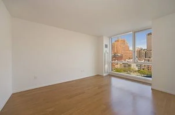 Sold by Douglas Elliman | media 19