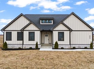 995 Rosenthal Dr, Troy, OH