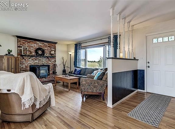 3rd image of 7940 Mallard Dr