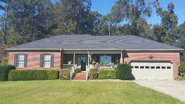 1st image of 405 N Pointe Dr