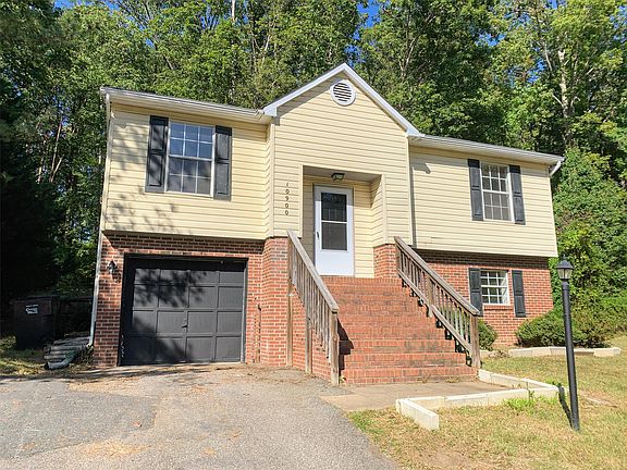 2nd image of 10900 Crestwood Dr
