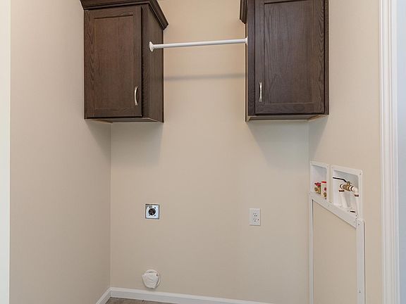 5th image of 49691 Berkshire Dr E #448