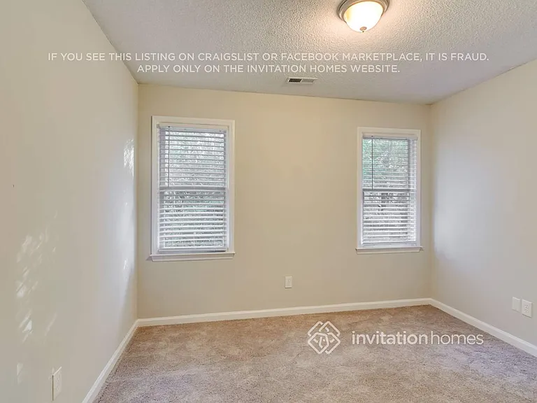 3925 Old Coach Rd — Photo 19