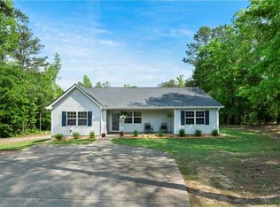 321 Dunn Rd SE, Silver Creek, GA 30173