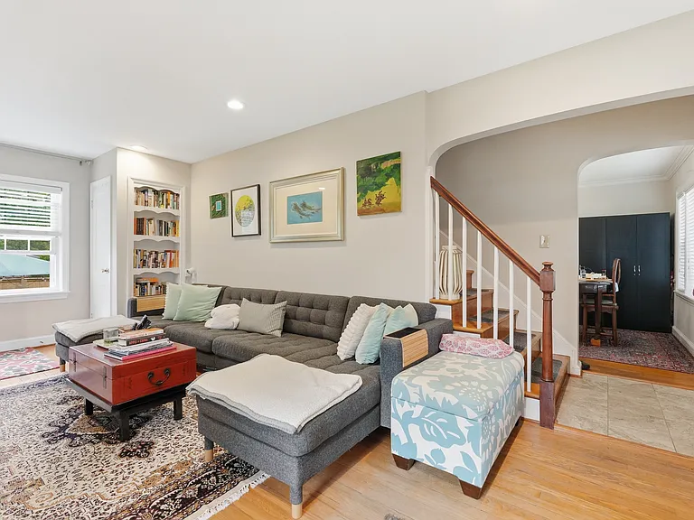 855 N Frederick St — Photo 13