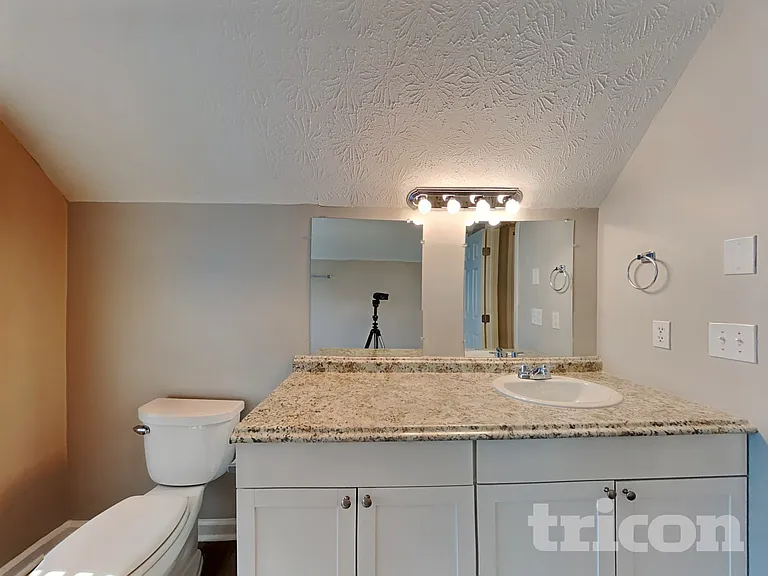 1182 Plunkett Way — Photo 9