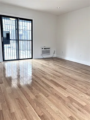 Rented by CitySites Real Estate Group | media 19