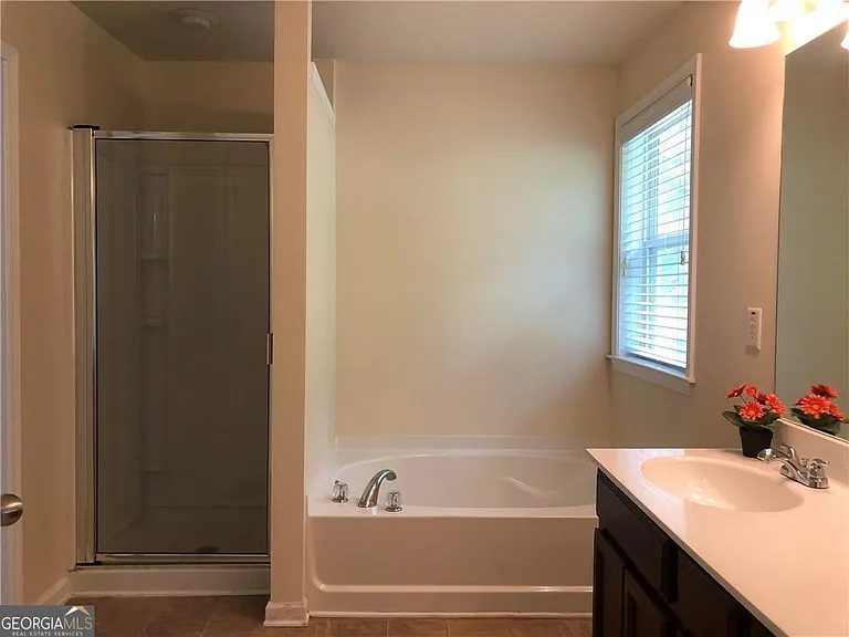 33 Jekyll Dr #8 — Photo 11