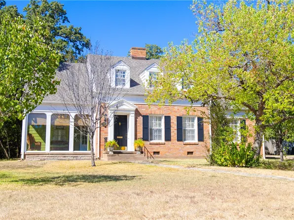 408 Brookside Dr E, Bryan, TX 77801