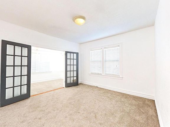 5th image of 2908 Kincaid Ave