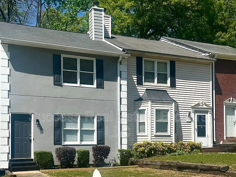 2 bed, 2.5 bath, 1240 sqft, $1,775 — Photo 2