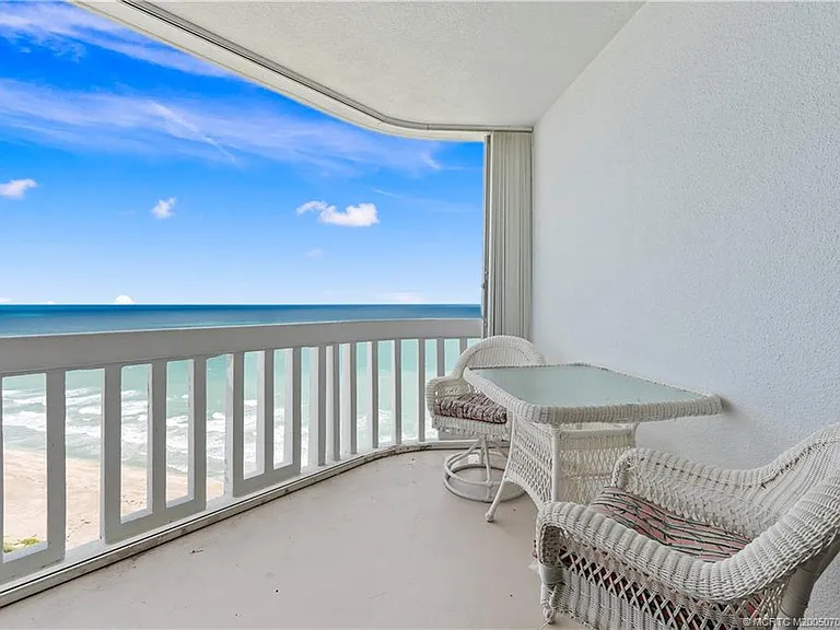 9960 S Ocean Dr #Penthouse 5 — Photo 3