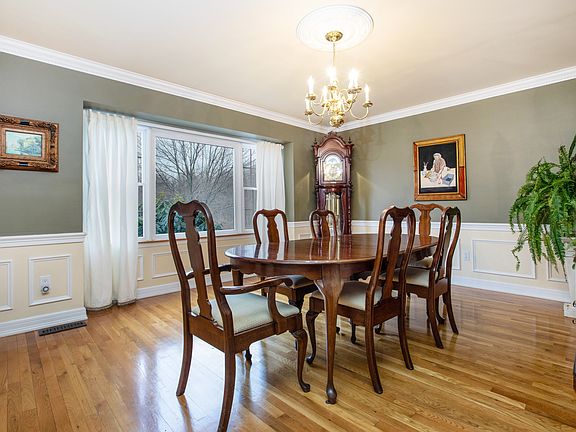 4th image of 55 Salmons Hollow Rd