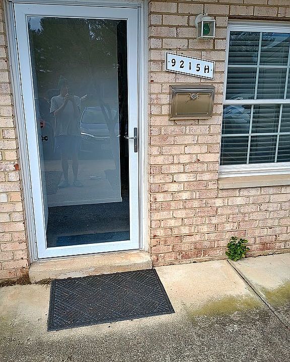 1st image of 9215 Bridle Path Ln Unit H