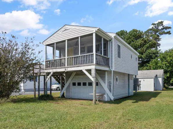 3427 Ridge Rd, Chincoteague Island, VA 23336