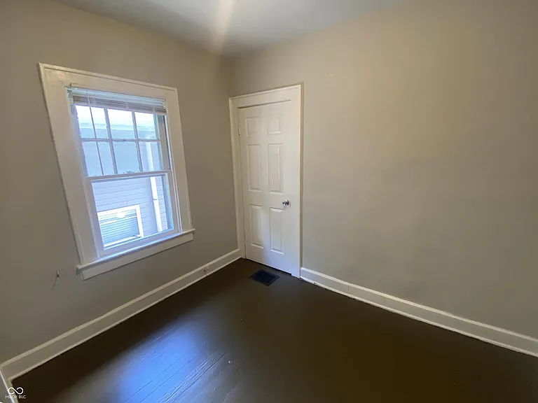 4221 Guilford Ave — Photo 11