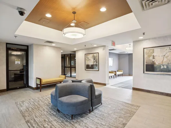 1181 Edgcumbe Rd APT 1411, Saint Paul, MN 55105
