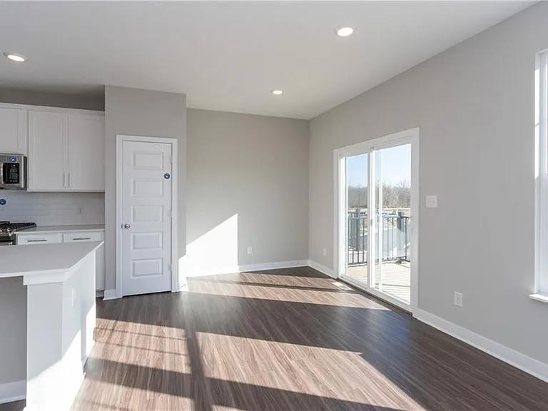 7073 Adalene Ln — Photo 29