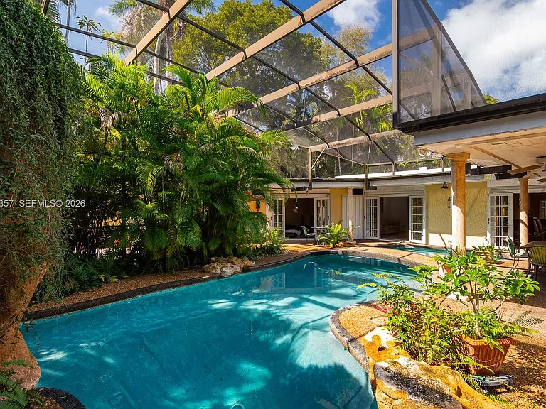 3441 Poinciana Ave — Photo 13