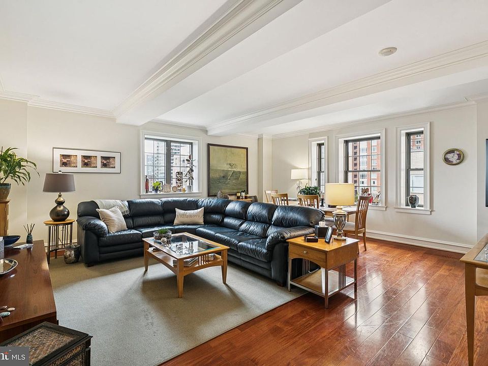 1st image of 219 S 18th St #1506