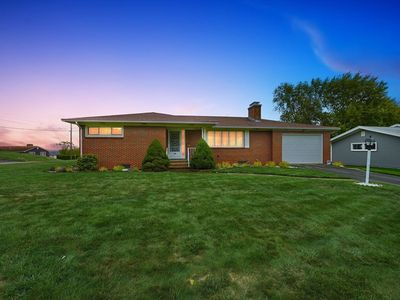 128 Ontario Ave, Holyoke, MA, 01040