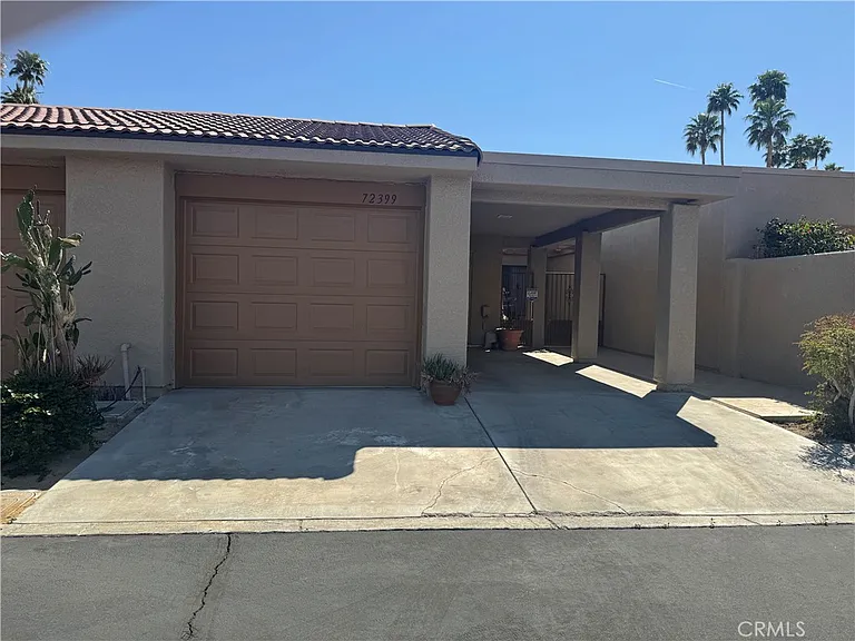 72399 Ridgecrest Ln — Photo 1