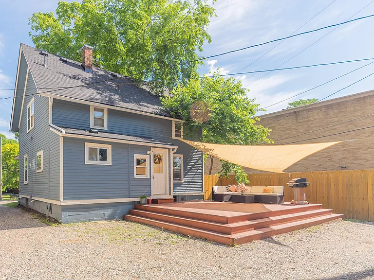 1123 W Huron St — Photo 57